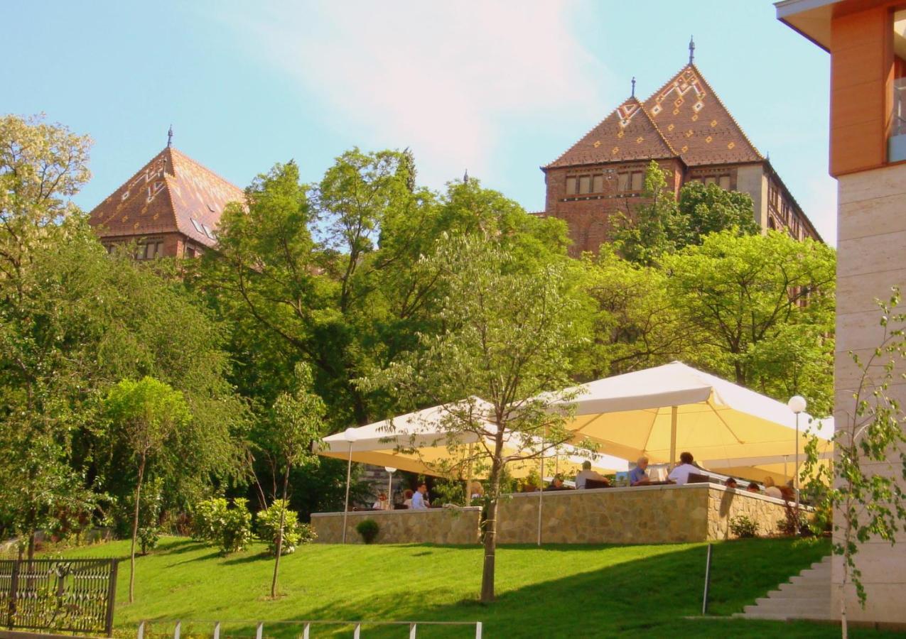 Hotel Castle Garden Budapest Exterior photo