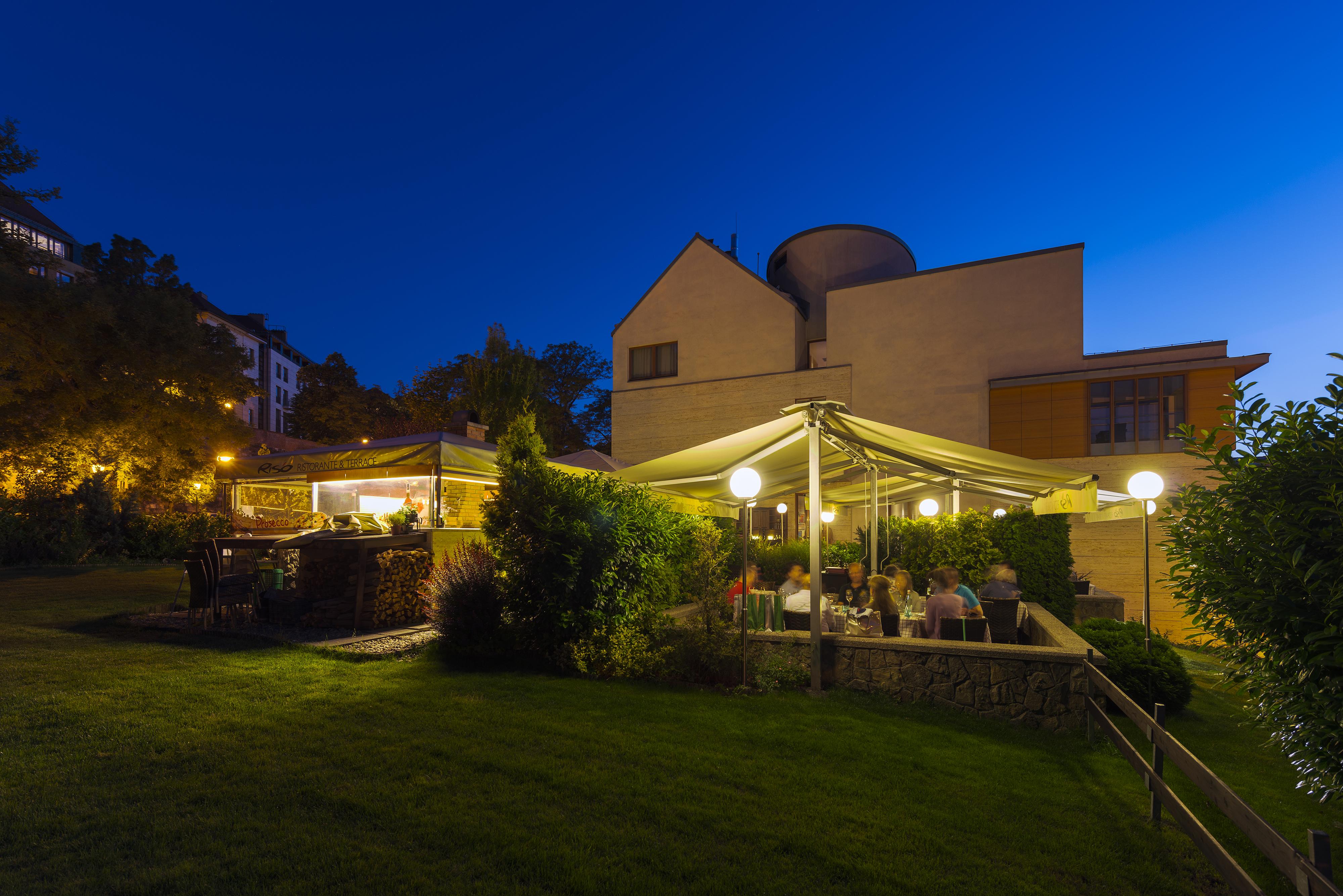 Hotel Castle Garden Budapest Exterior photo