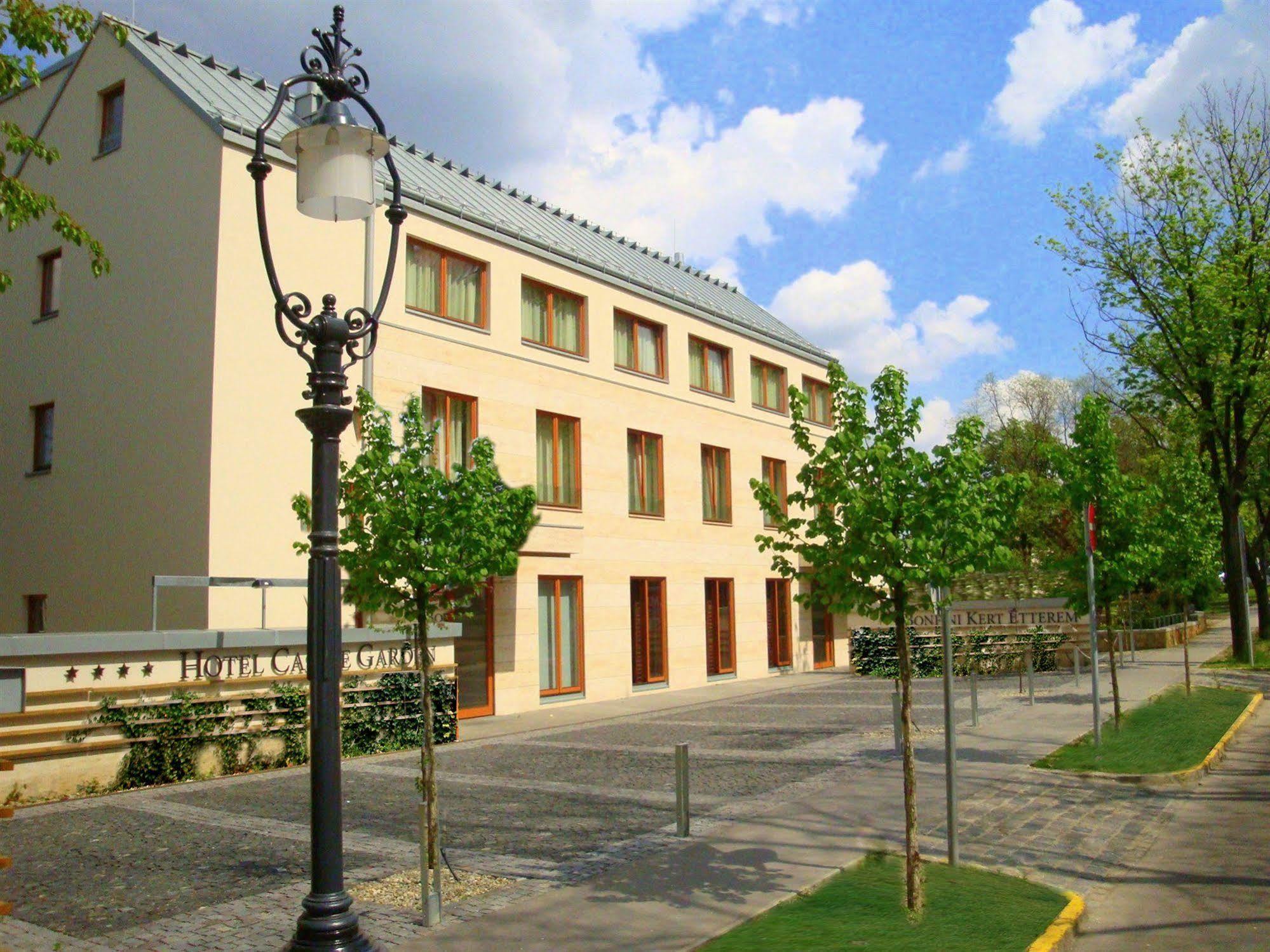 Hotel Castle Garden Budapest Exterior photo